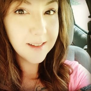 Meet your Posher, Lacey